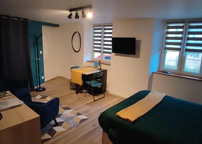 Un Studio Dans Maison Familiale